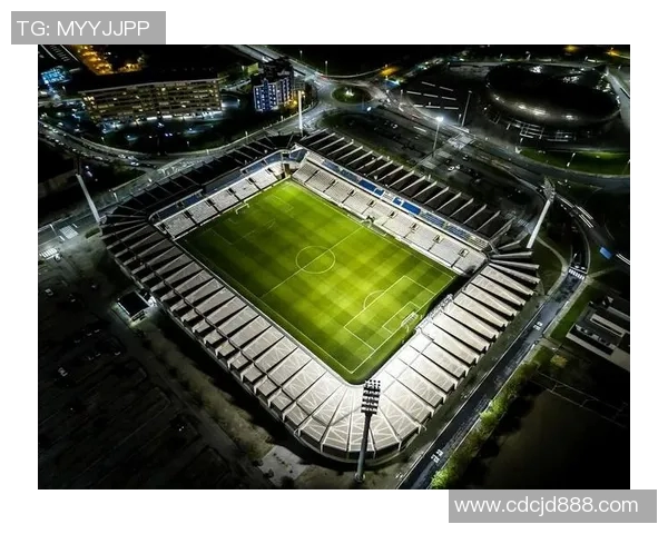 足球球星转型之路：从绿茵场到商界与社会影响力的蜕变